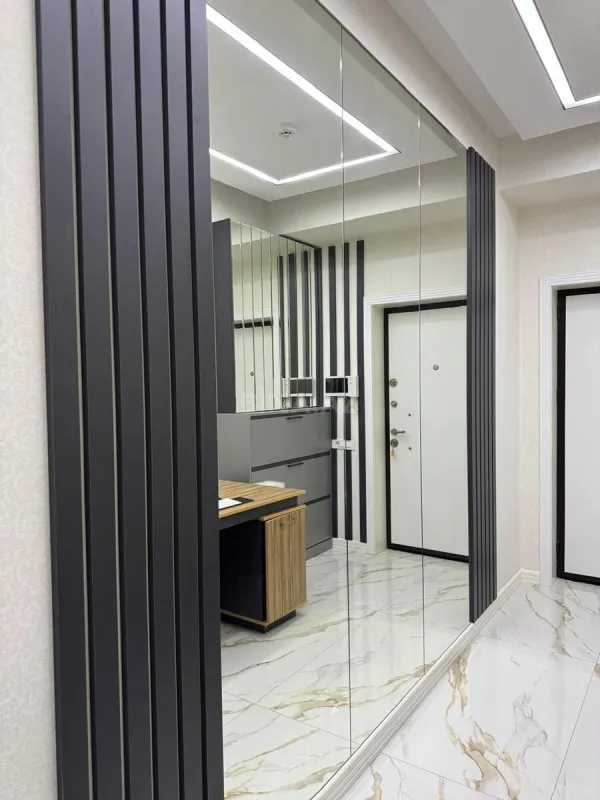Satılır 6 otaqlı mənzil 270 m²