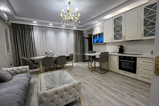 Satılır 3 otaqlı mənzil 100 m²