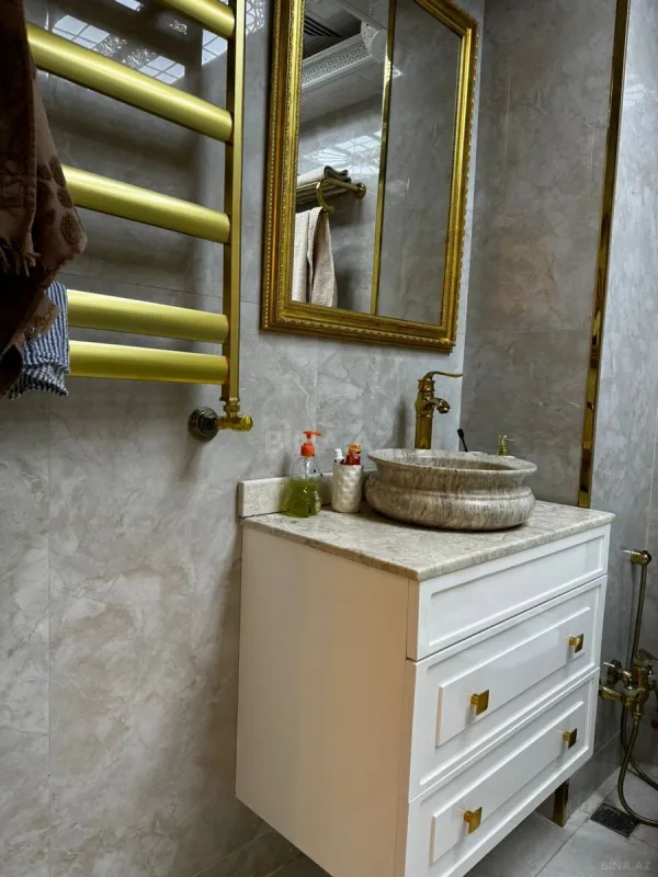 Satılır 3 otaqlı mənzil 100 m²