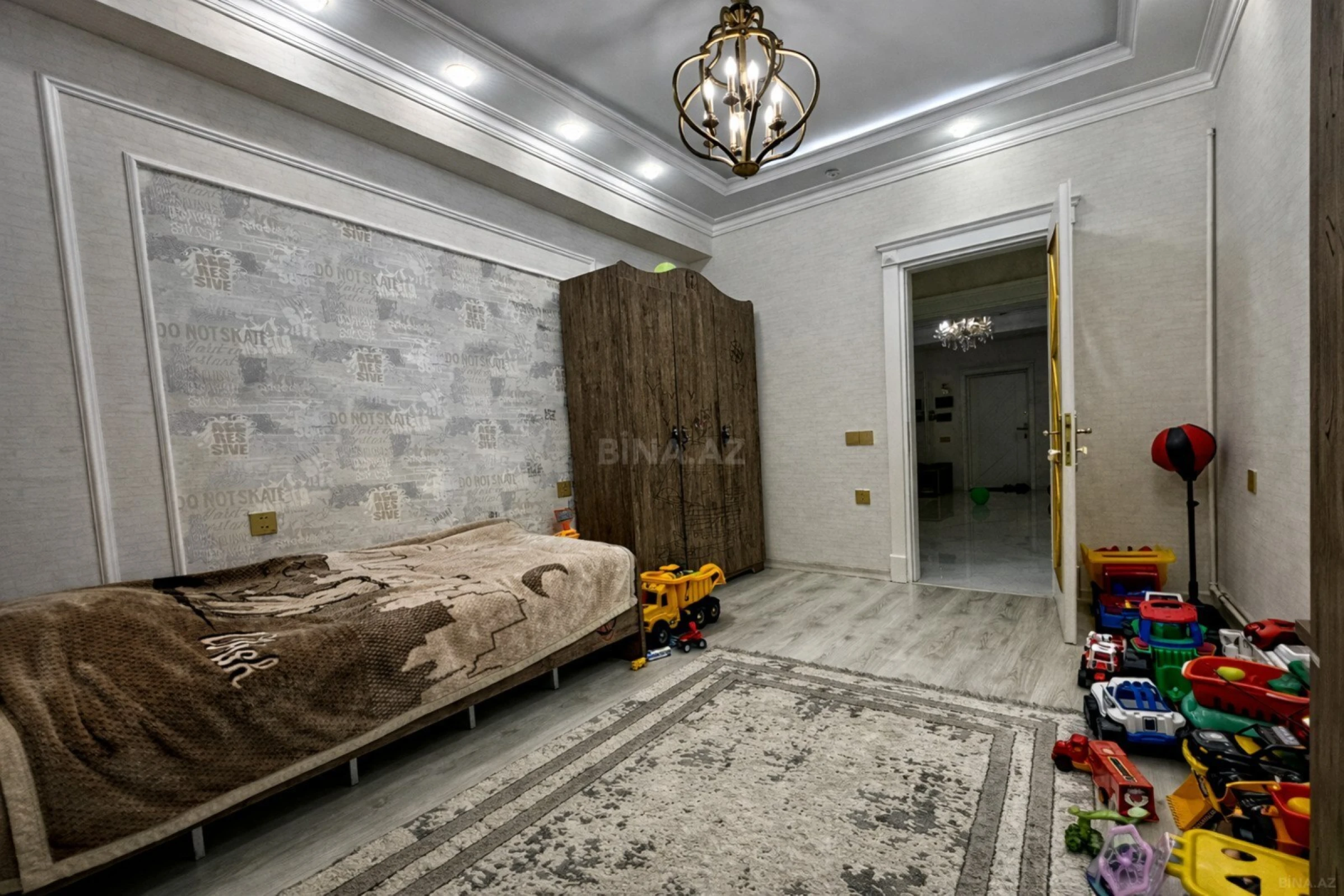 Satılır 3 otaqlı mənzil 100 m²