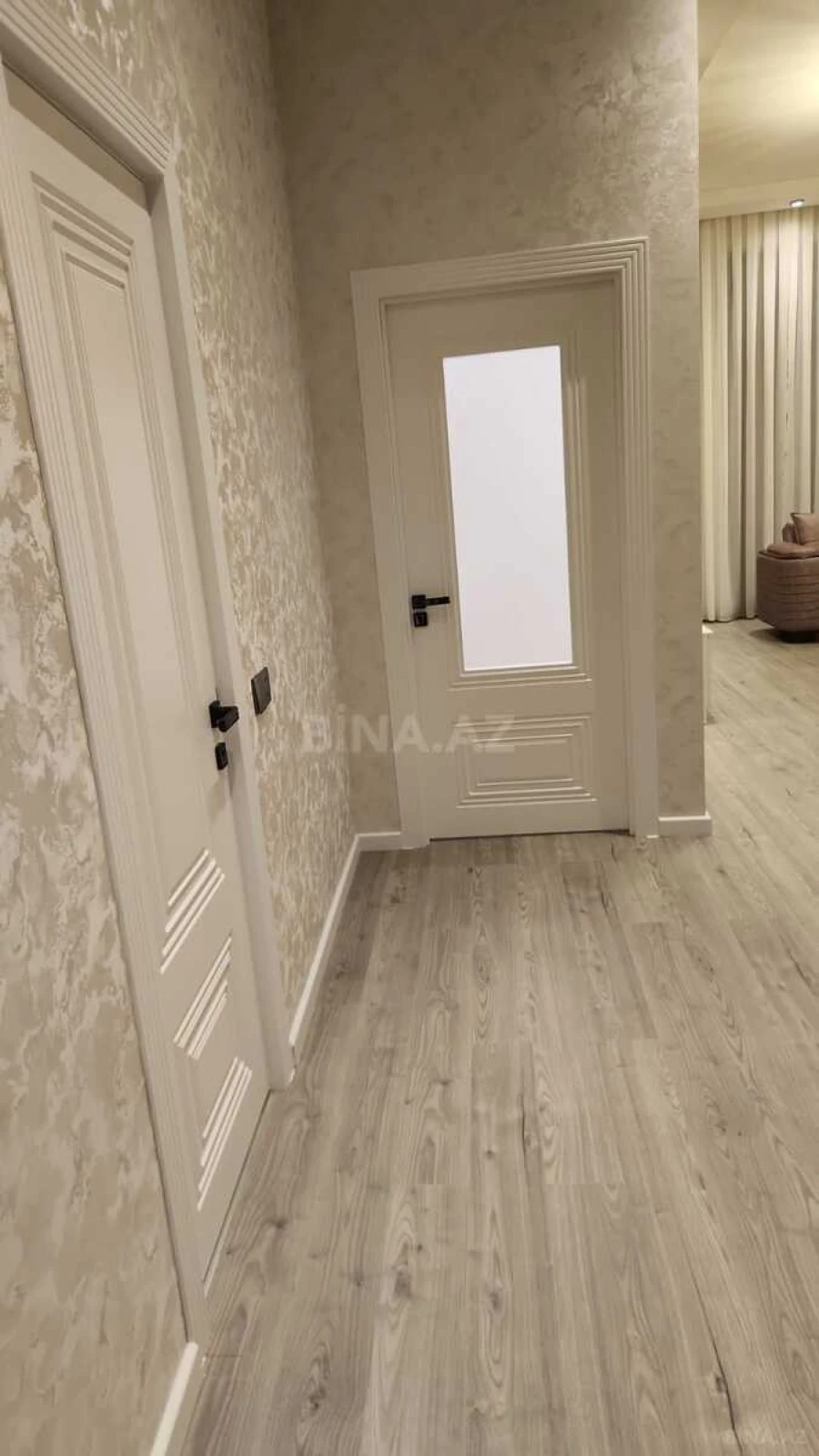 Kirayə verilir 2 otaqlı mənzil 73 m²