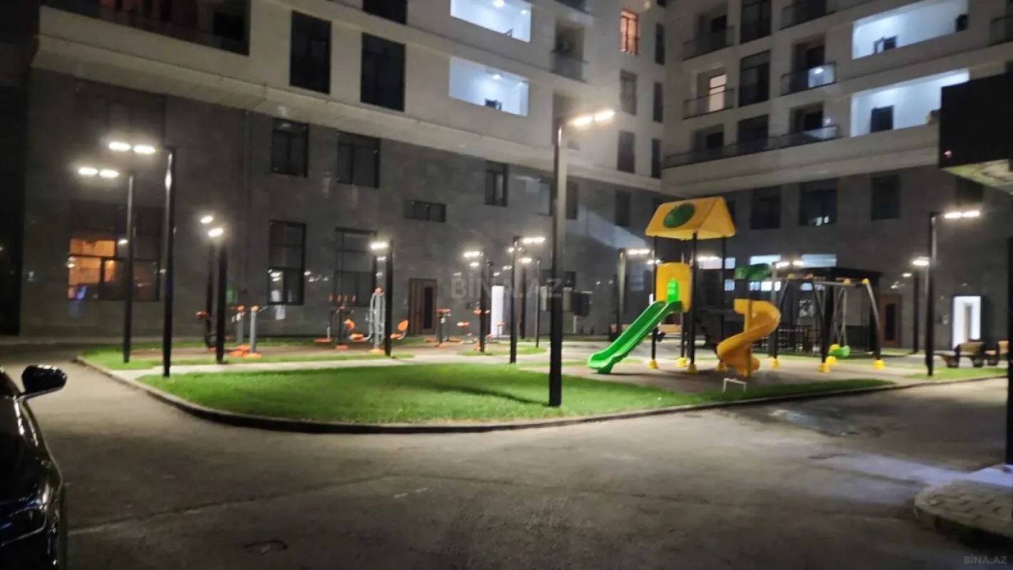 Kirayə verilir 2 otaqlı mənzil 73 m²
