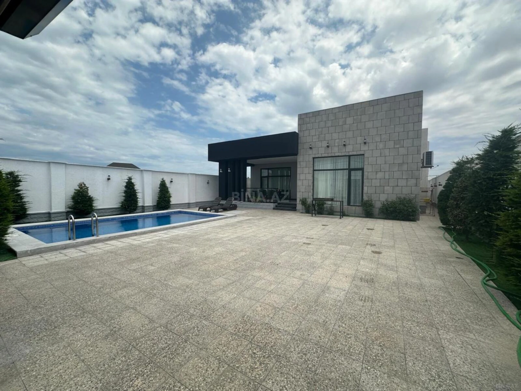 Kirayə verilir 4 otaqlı həyət evi 130 m²