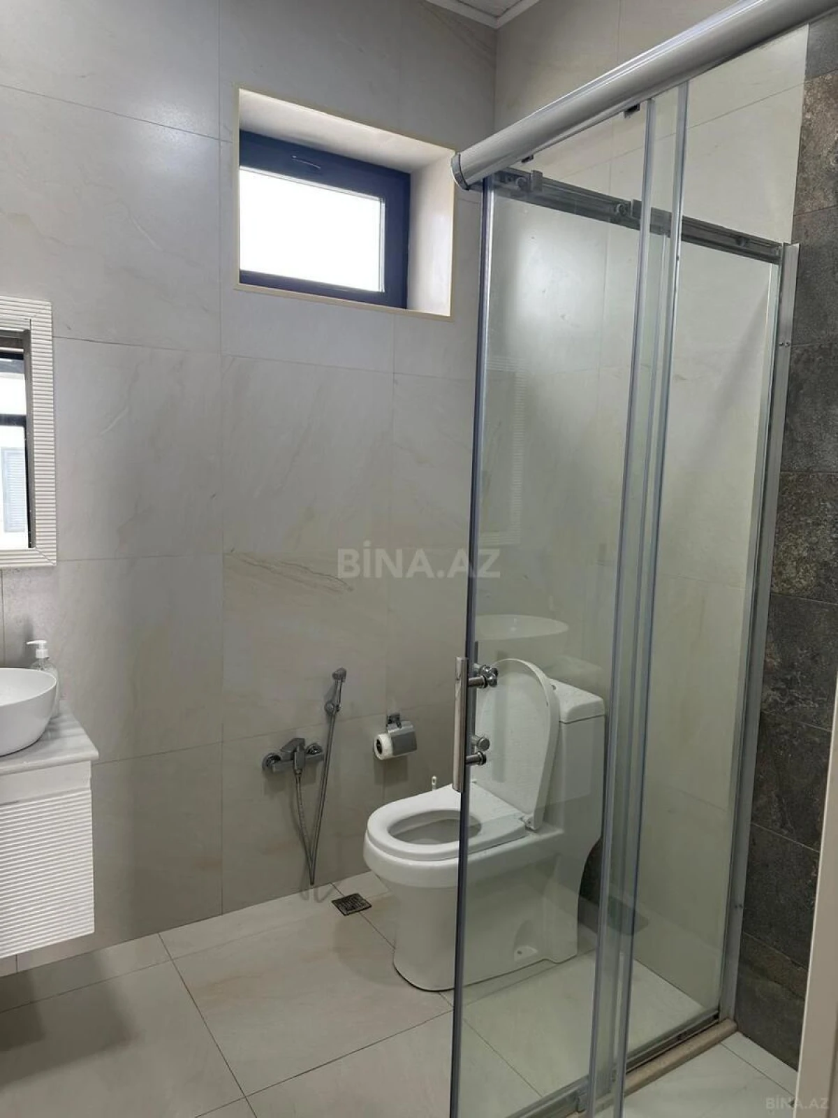 Kirayə verilir 4 otaqlı həyət evi 130 m²