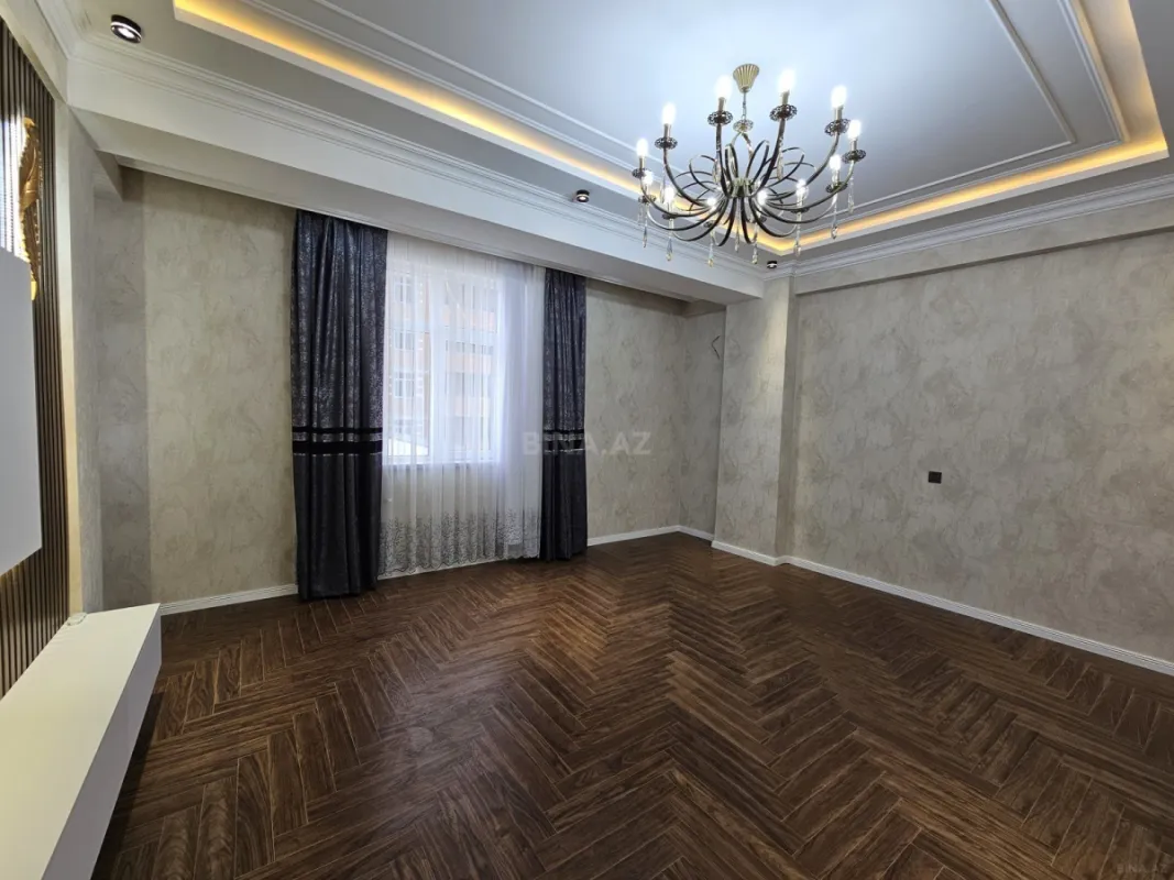 Satılır 3 otaqlı mənzil 108 m²