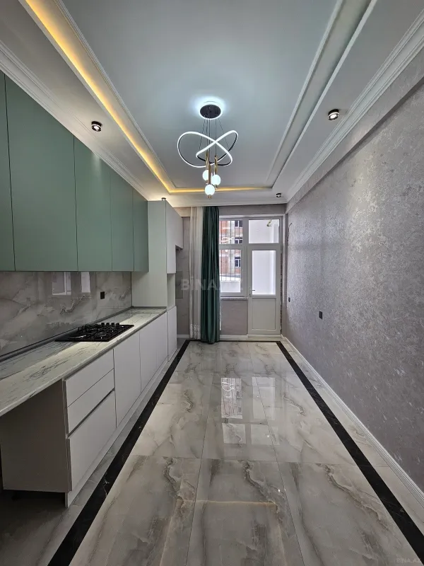 Satılır 3 otaqlı mənzil 108 m²