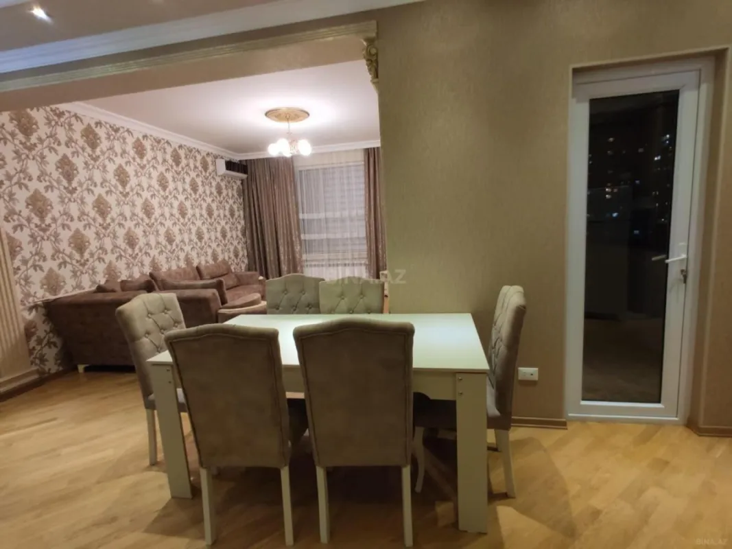 Kirayə verilir 3 otaqlı mənzil 105 m²