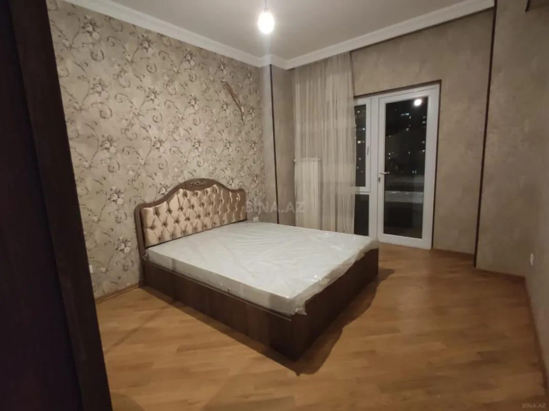 Kirayə verilir 3 otaqlı mənzil 105 m²