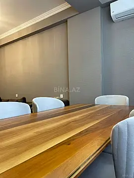 Kirayə verilir 2 otaqlı mənzil 76 m²