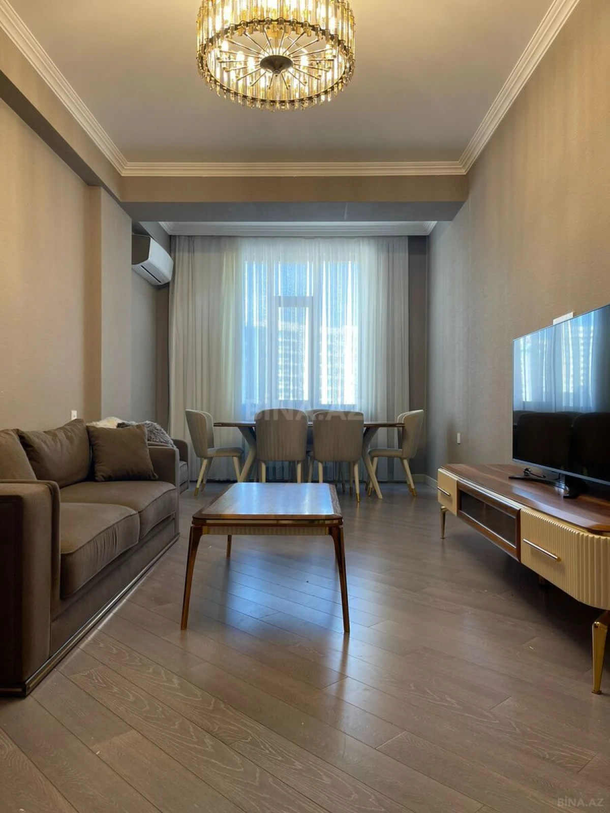 Kirayə verilir 2 otaqlı mənzil 76 m²