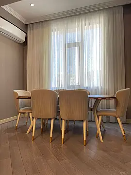 Kirayə verilir 2 otaqlı mənzil 76 m²
