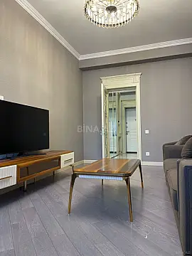 Kirayə verilir 2 otaqlı mənzil 76 m²