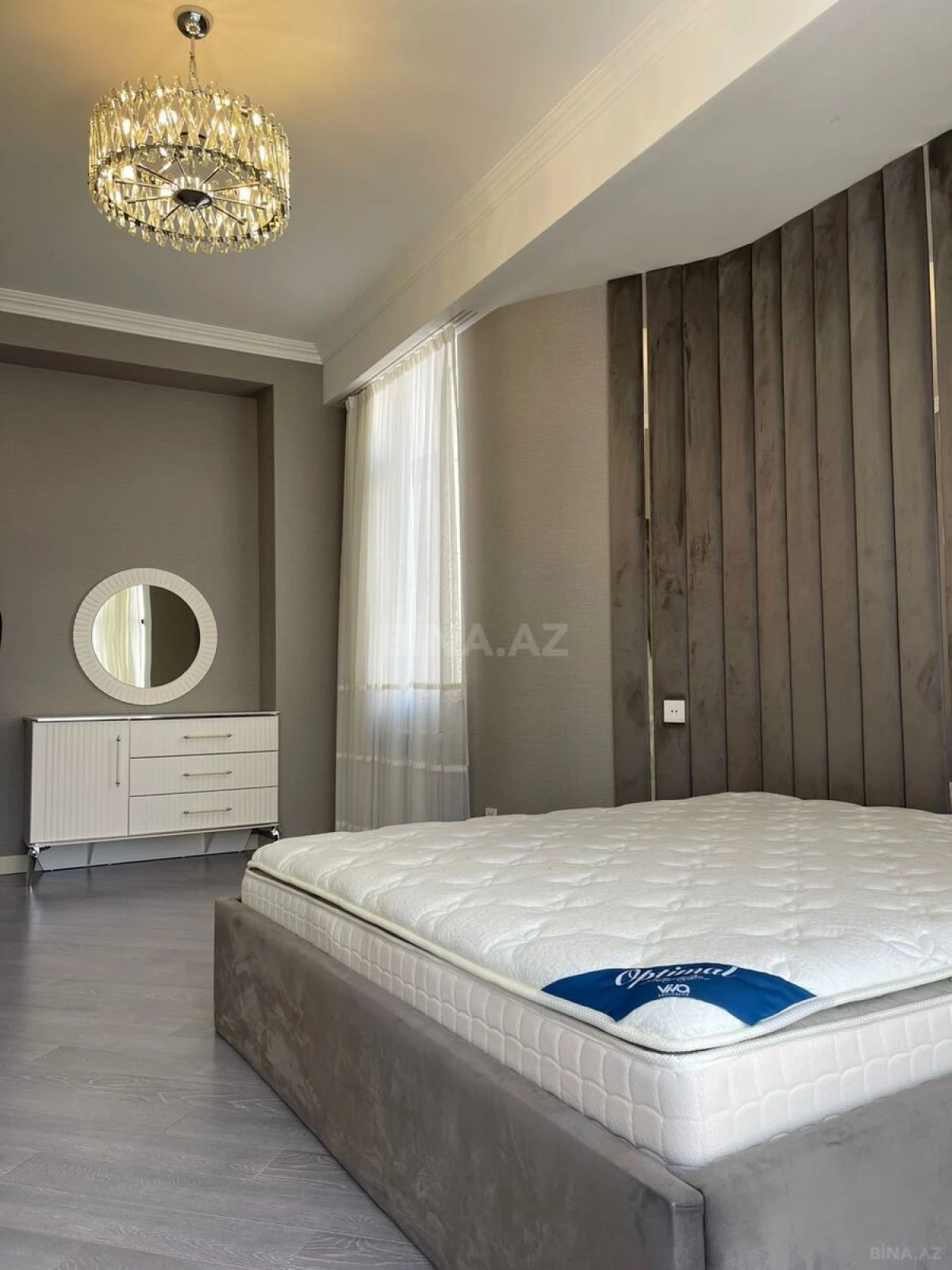 Kirayə verilir 2 otaqlı mənzil 76 m²