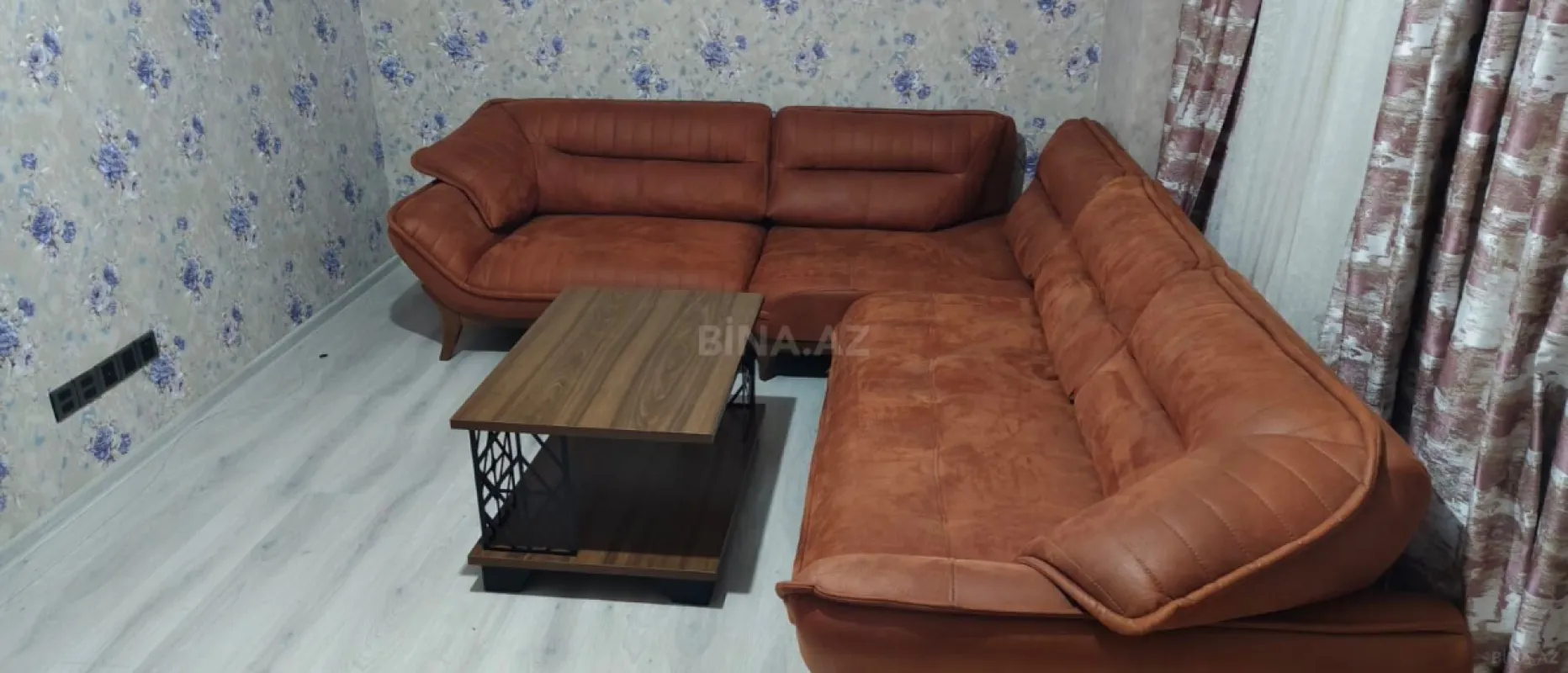 Kirayə verilir 2 otaqlı mənzil 60 m²