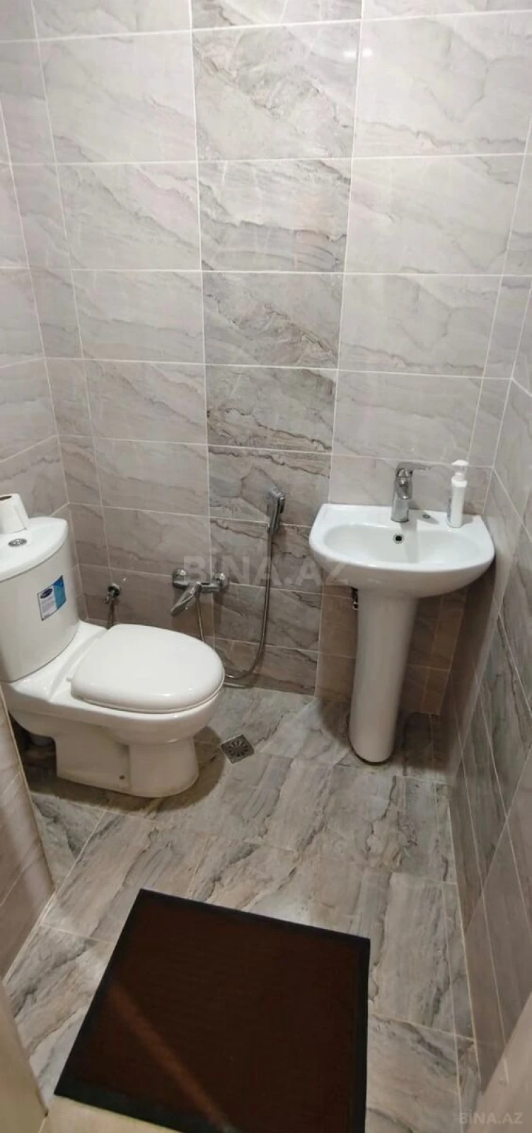 Kirayə verilir 2 otaqlı mənzil 60 m²
