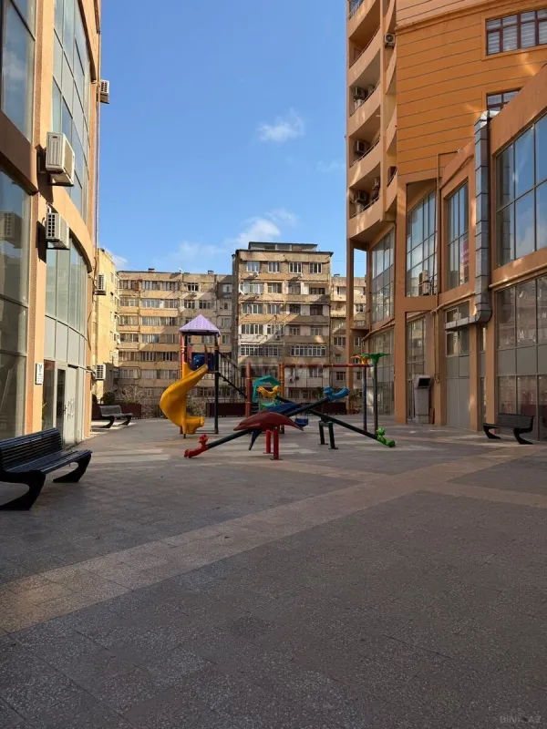 Satılır 2 otaqlı mənzil 80 m²