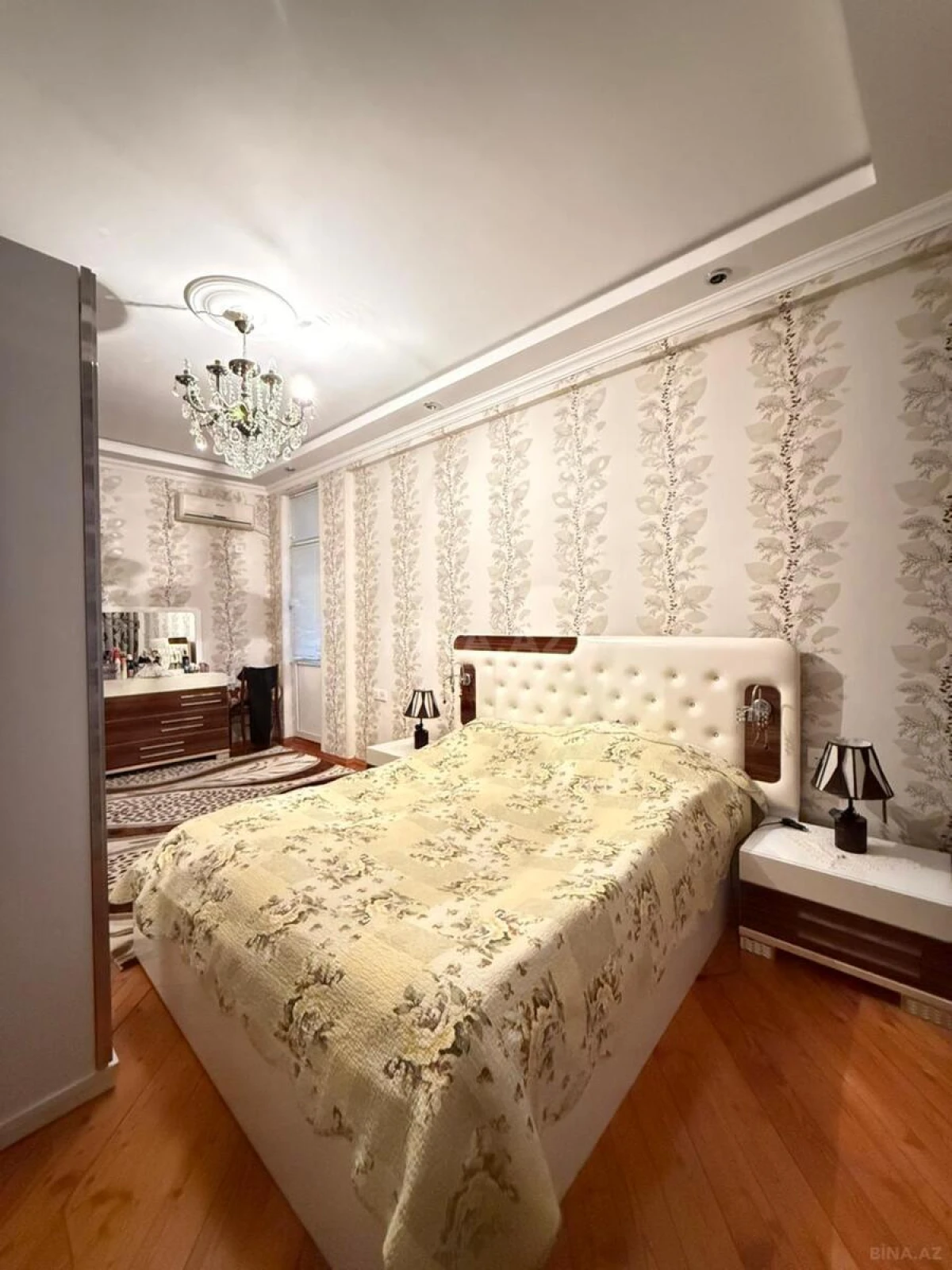 Satılır 3 otaqlı mənzil 103 m²