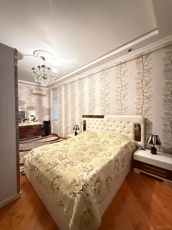 Satılır 3 otaqlı mənzil 103 m²