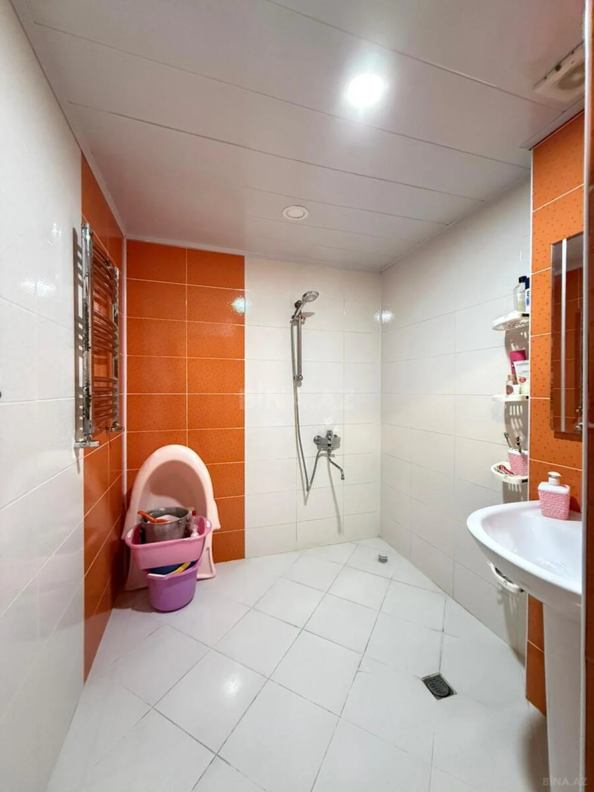 Satılır 3 otaqlı mənzil 103 m²