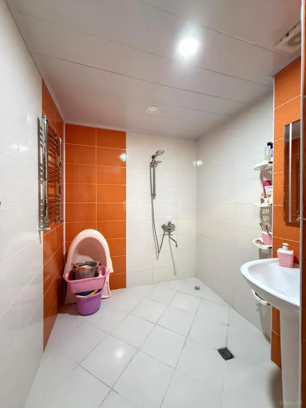 Satılır 3 otaqlı mənzil 103 m²