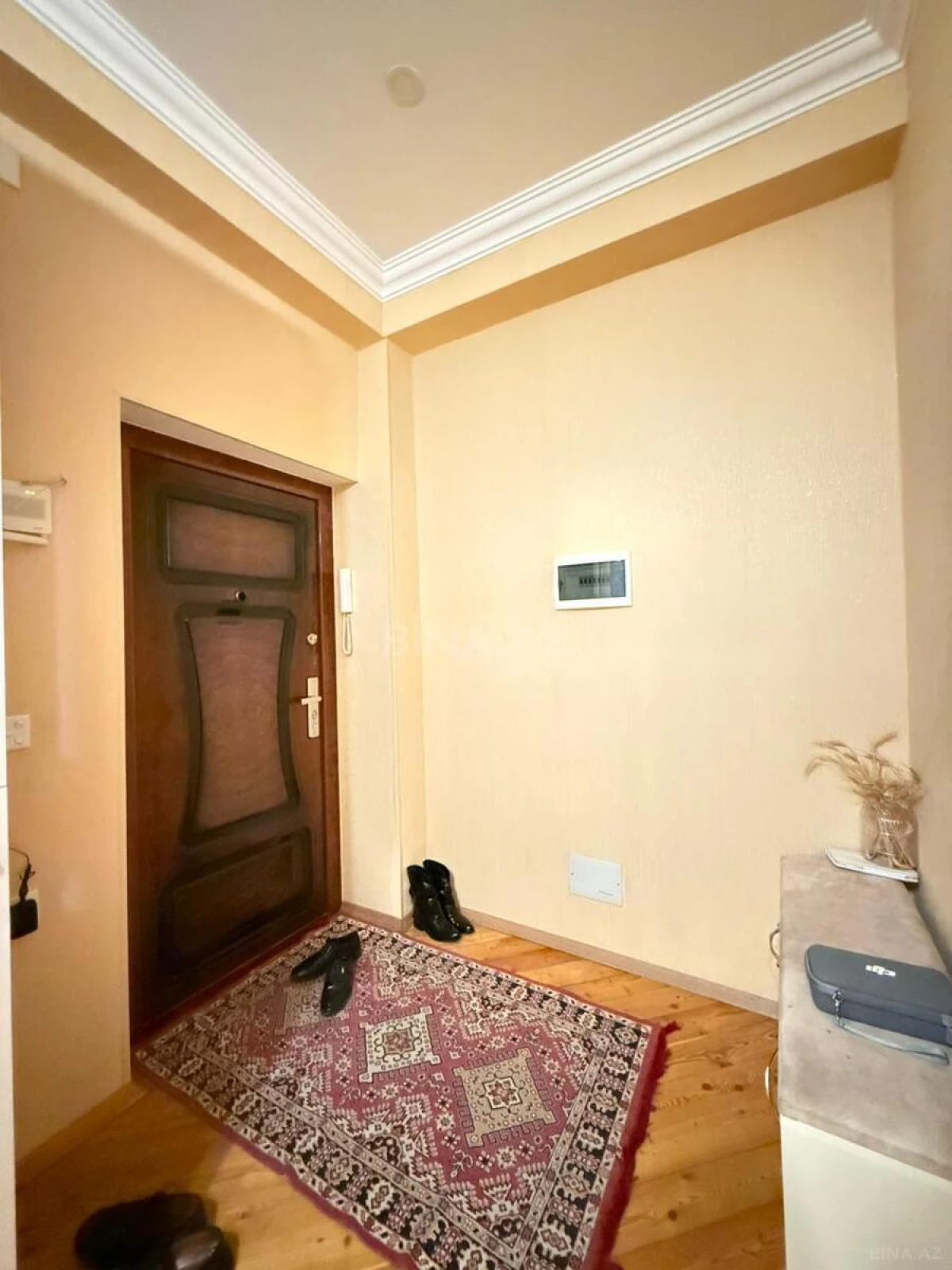 Satılır 3 otaqlı mənzil 103 m²