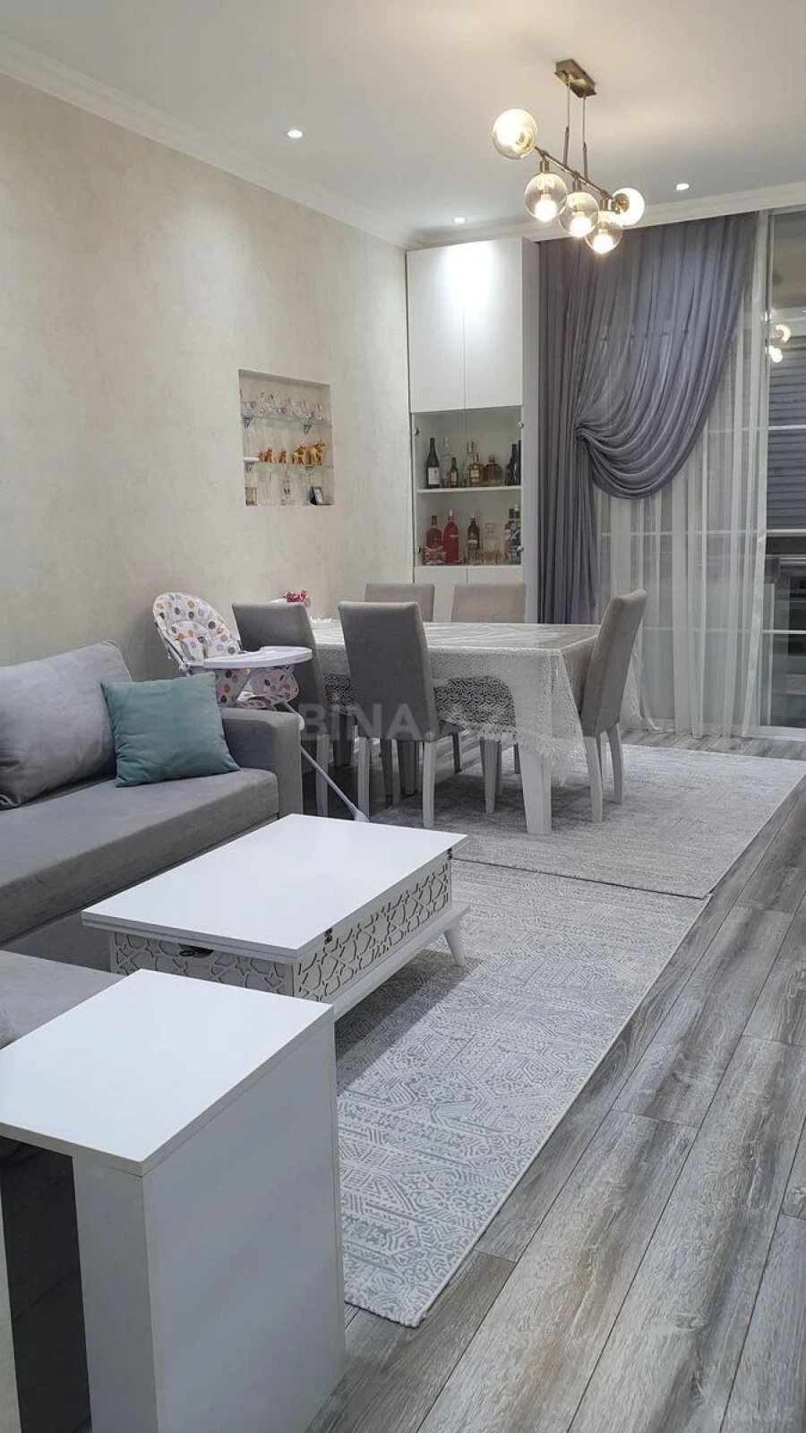 Kirayə verilir 2 otaqlı mənzil 65 m²