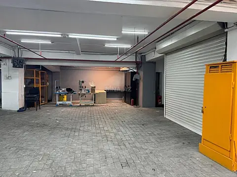 Kirayə verilir obyekt 325 m²