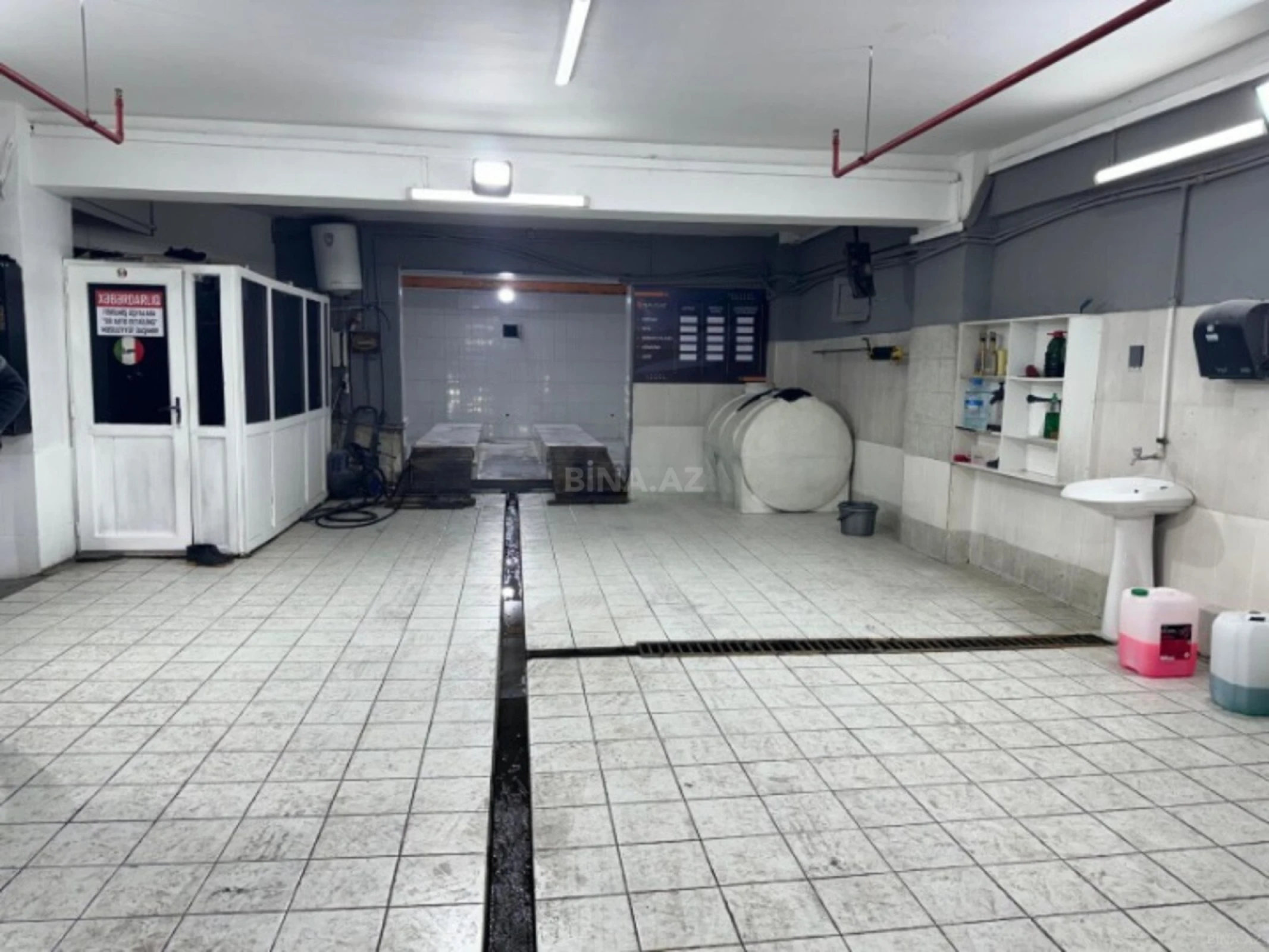 Kirayə verilir obyekt 325 m²