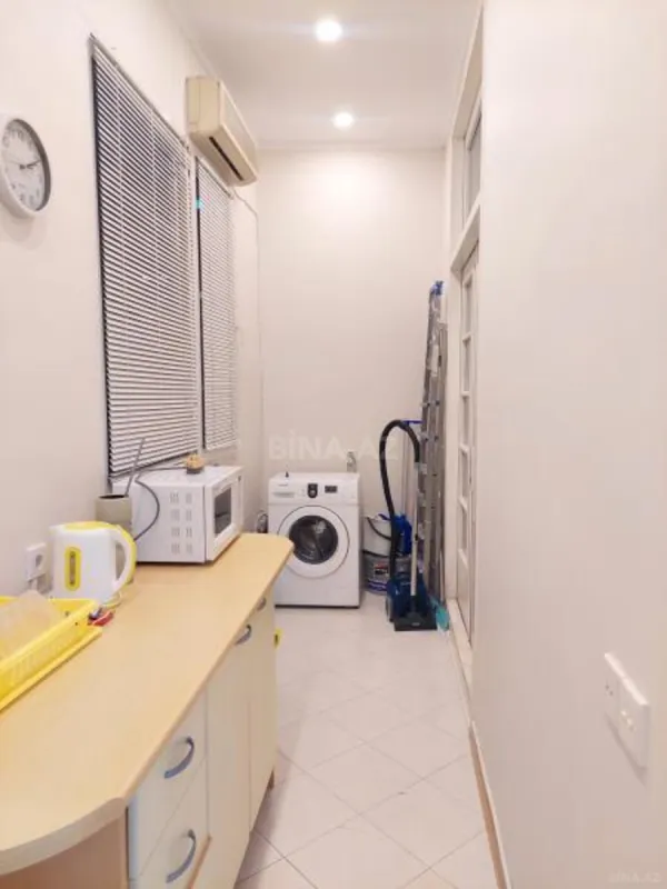 Kirayə verilir 2 otaqlı mənzil 65 m²