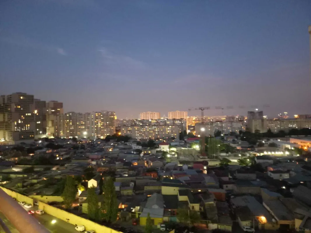 Kirayə verilir 3 otaqlı mənzil 129 m²