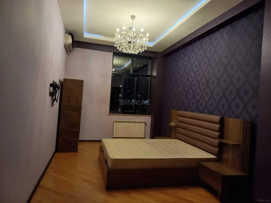 Kirayə verilir 3 otaqlı mənzil 129 m²