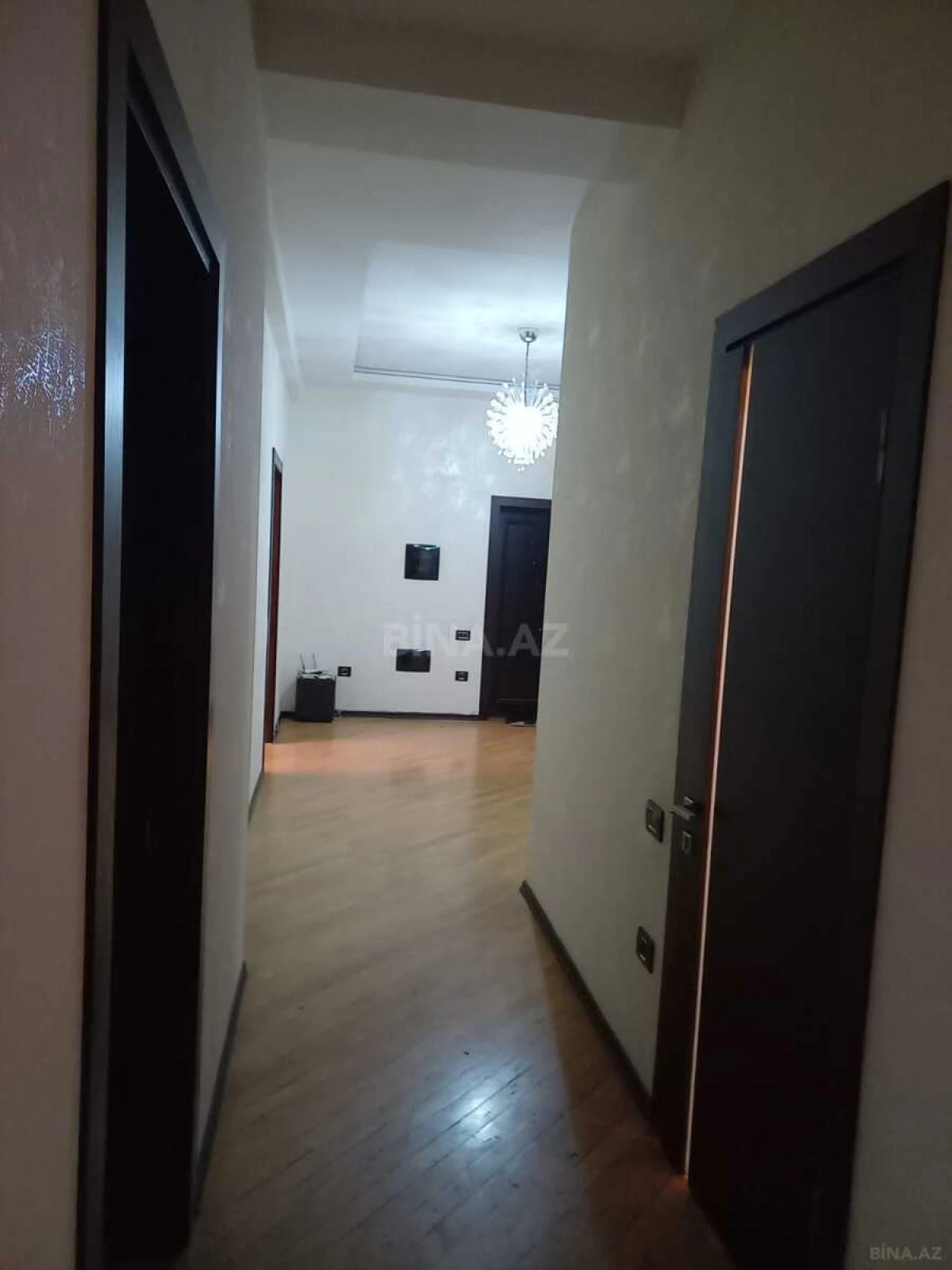 Kirayə verilir 3 otaqlı mənzil 129 m²