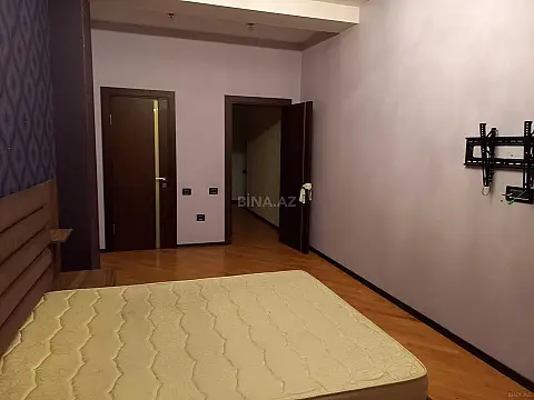 Kirayə verilir 3 otaqlı mənzil 129 m²