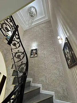 Satılır 4 otaqlı mənzil 147 m²