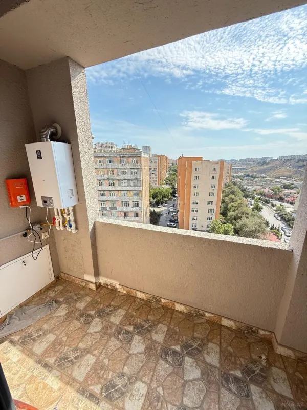 Satılır 2 otaqlı mənzil 67 m²