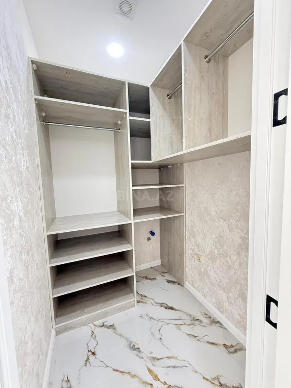 Satılır 2 otaqlı mənzil 67 m²