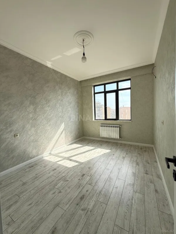 Satılır 2 otaqlı mənzil 67 m²