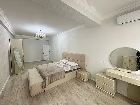 Kirayə verilir 3 otaqlı mənzil 140 m² — Bakı, Nərimanov 3 otaq 140.00 m²