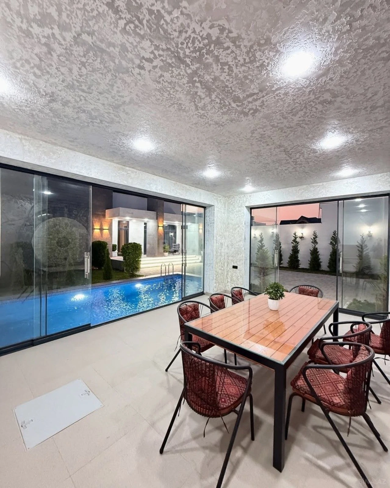Kirayə verilir 4 otaqlı həyət evi 200 m²