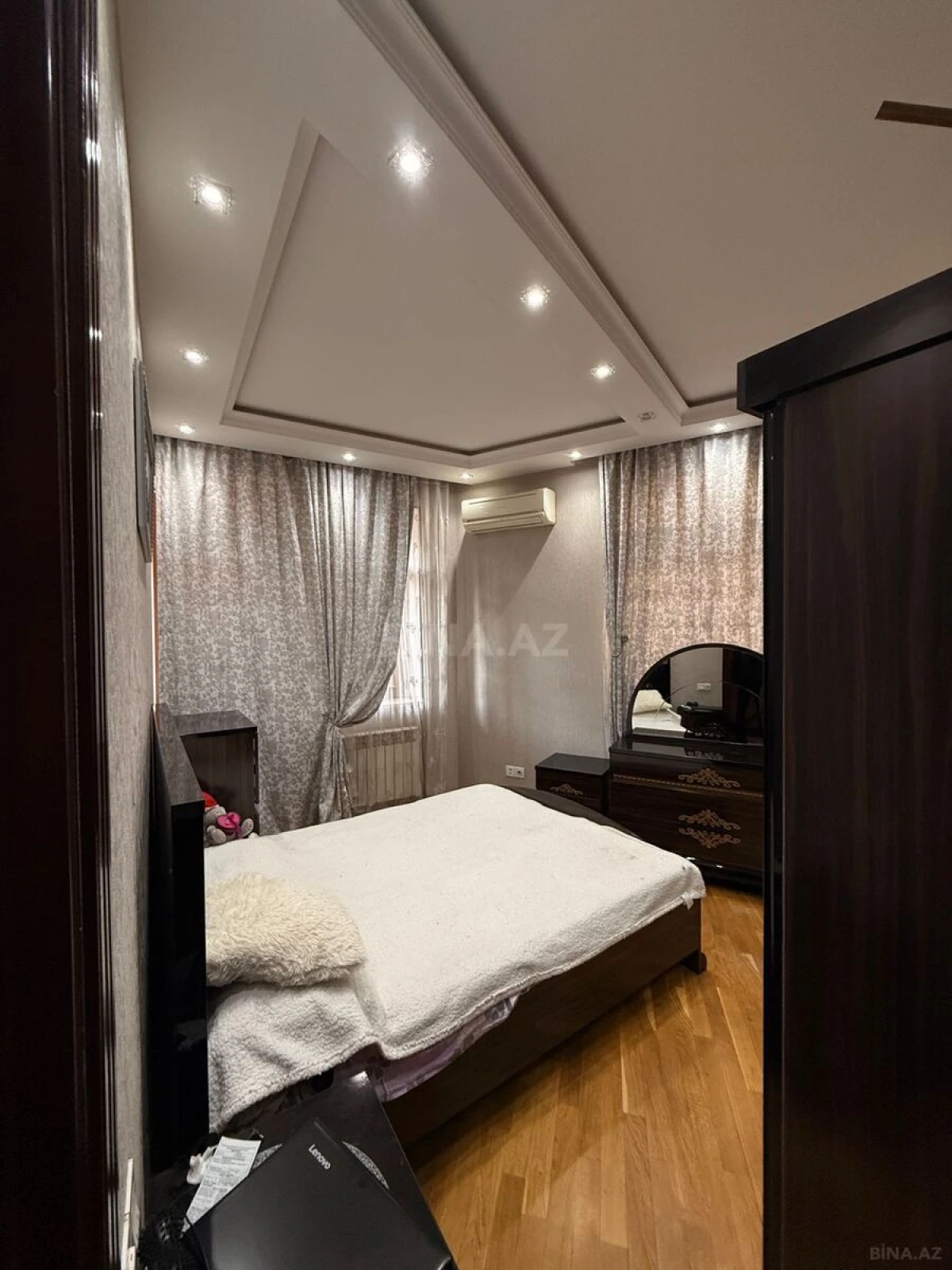 Satılır 2 otaqlı mənzil 80 m²