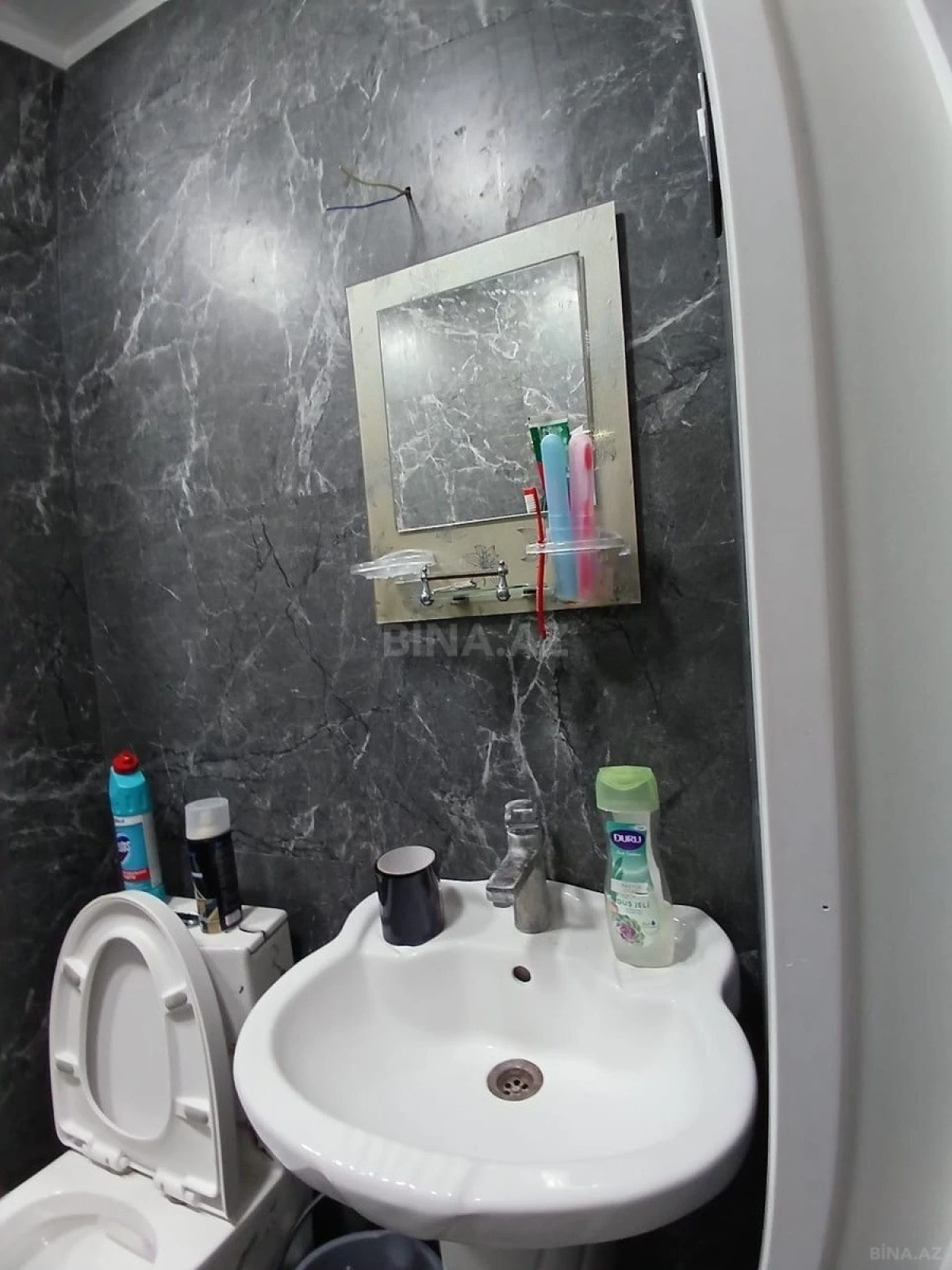 Kirayə verilir 2 otaqlı mənzil 80 m²