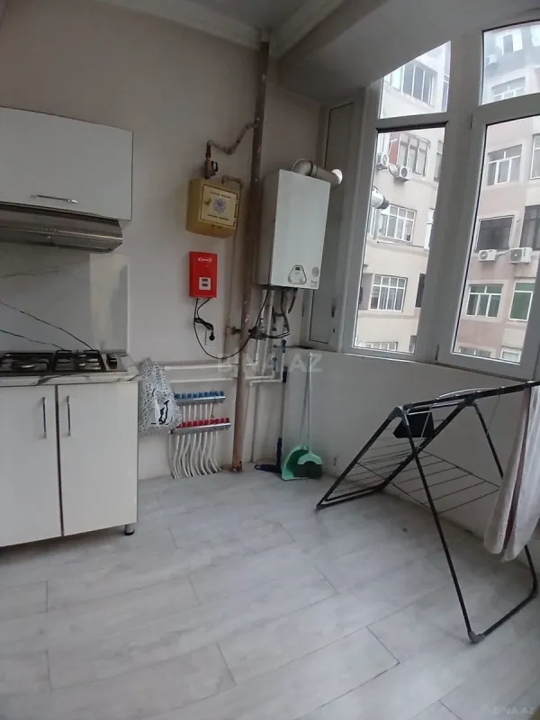 Kirayə verilir 2 otaqlı mənzil 80 m²