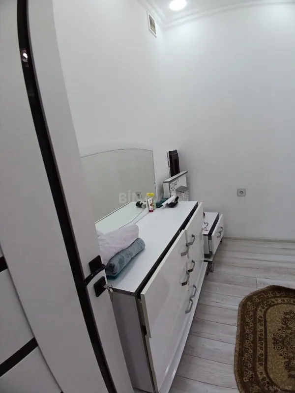 Kirayə verilir 2 otaqlı mənzil 80 m²