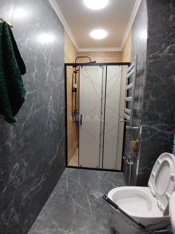 Kirayə verilir 2 otaqlı mənzil 80 m²