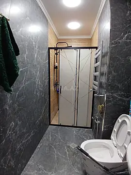 Kirayə verilir 2 otaqlı mənzil 80 m²