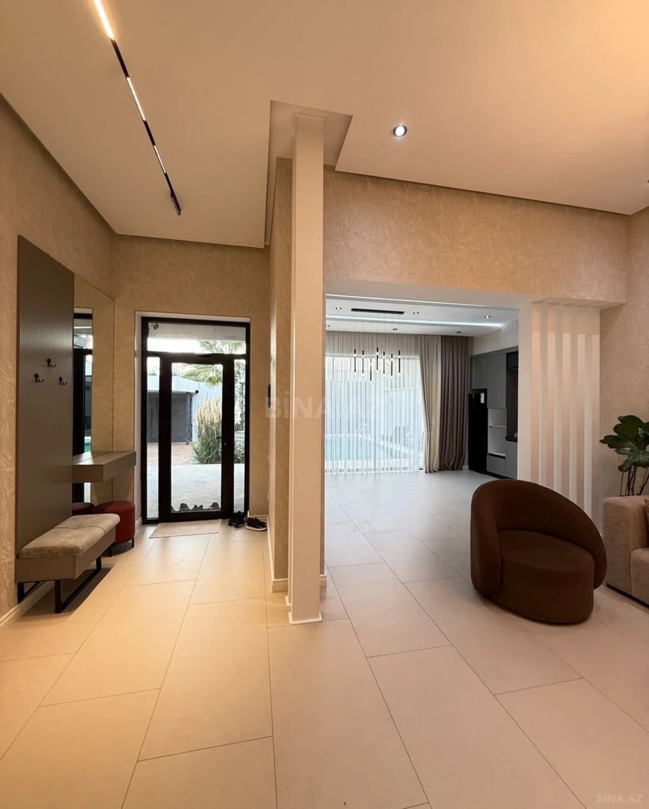 Kirayə verilir 5 otaqlı həyət evi 300 m²