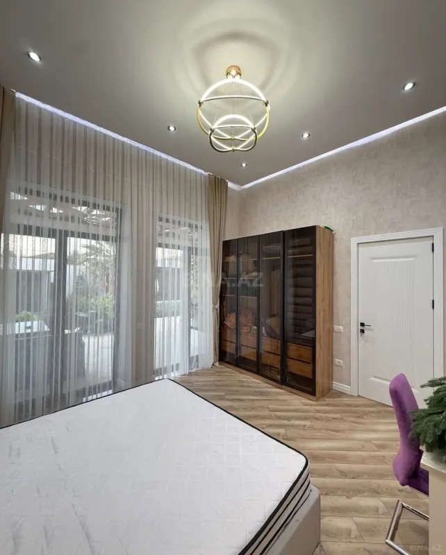 Kirayə verilir 5 otaqlı həyət evi 300 m²