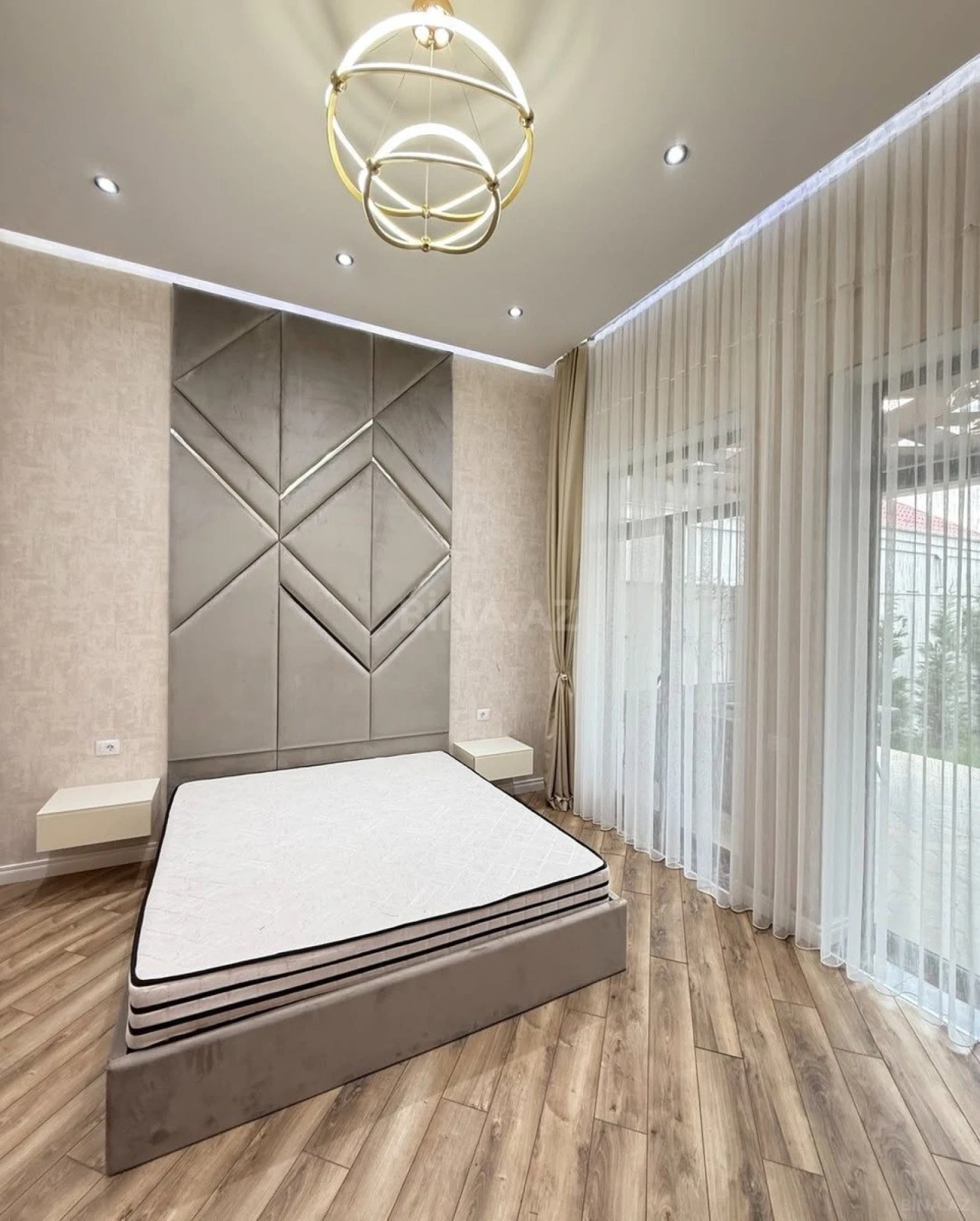 Kirayə verilir 5 otaqlı həyət evi 300 m²