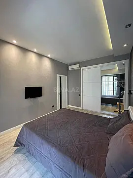 Kirayə verilir 2 otaqlı mənzil 97 m²