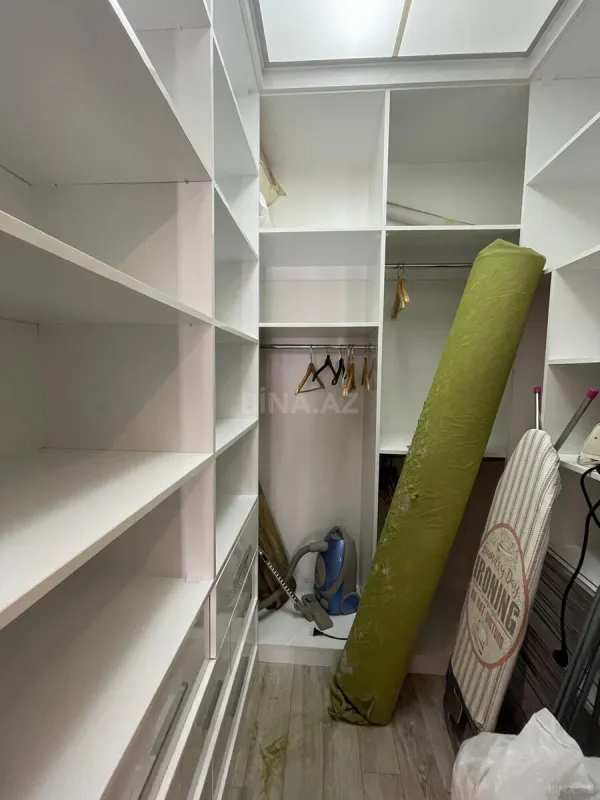 Kirayə verilir 2 otaqlı mənzil 97 m²